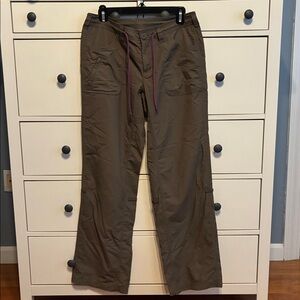 The North Face Hiking Pants size 6